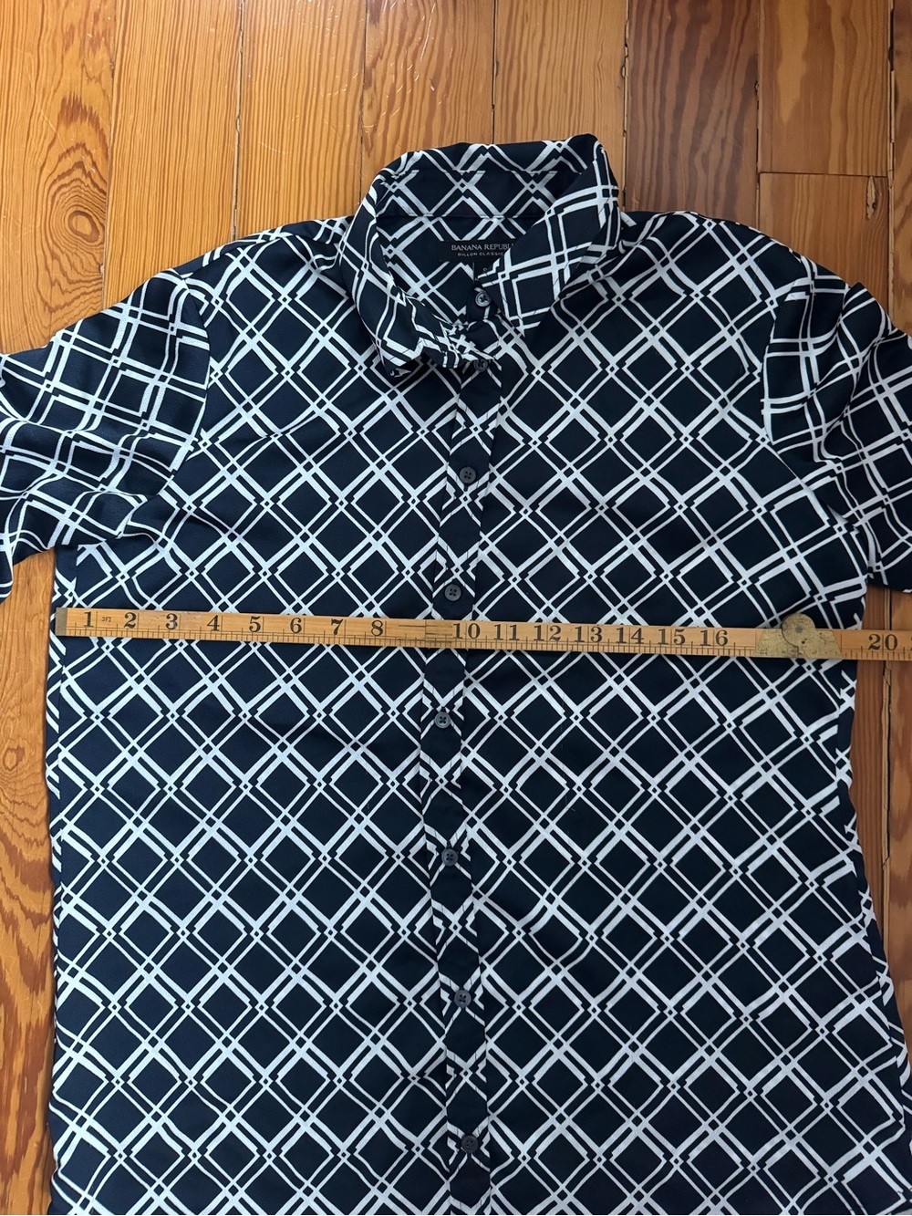 Banana Republic Button-Down Geometric Blouse - Picture 5 of 6